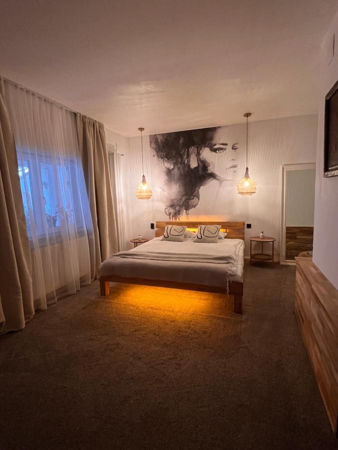 Shard Boutique Hotel-Adult Only 브라쇼브 외부 사진
