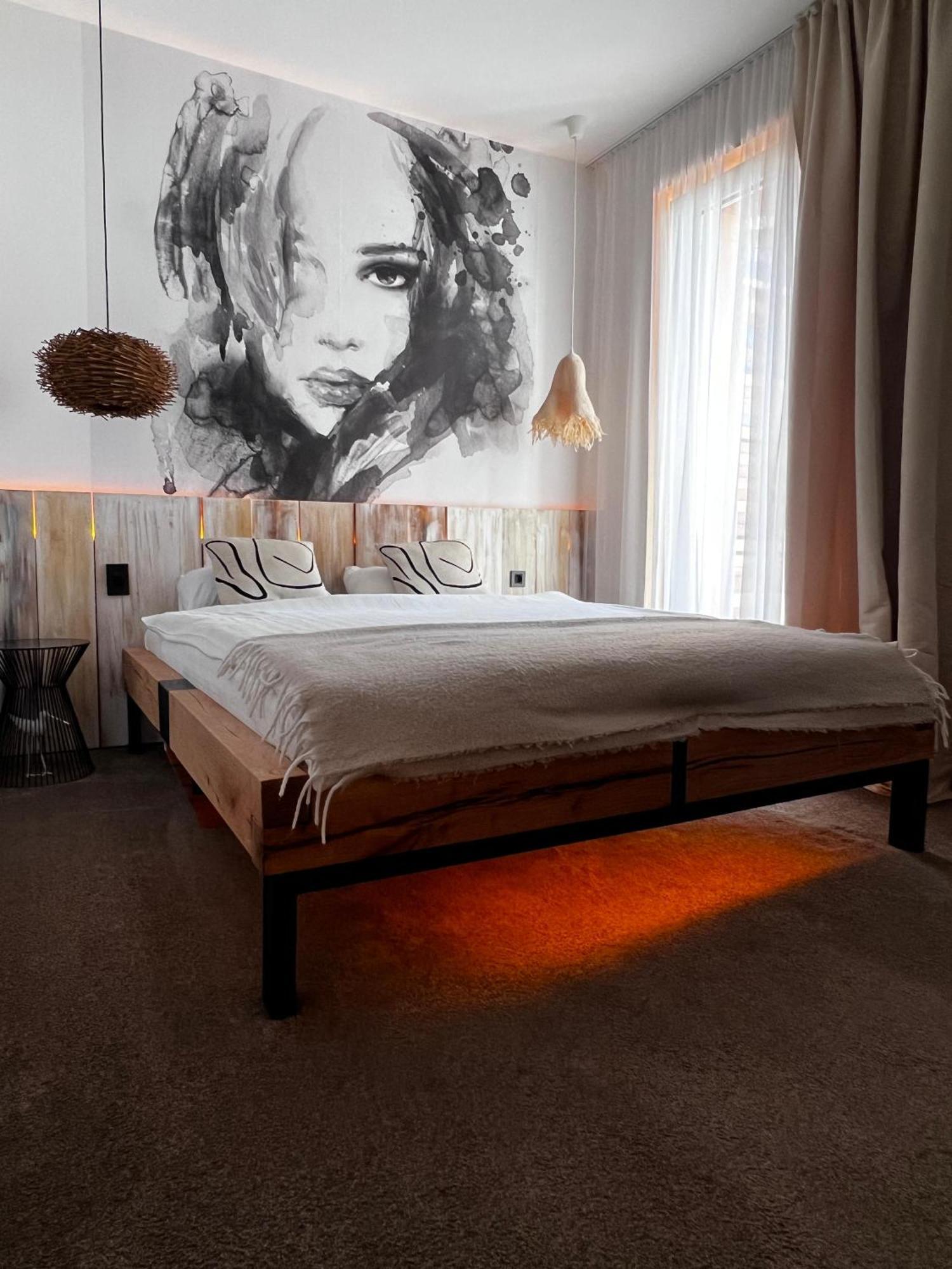 Shard Boutique Hotel-Adult Only 브라쇼브 외부 사진