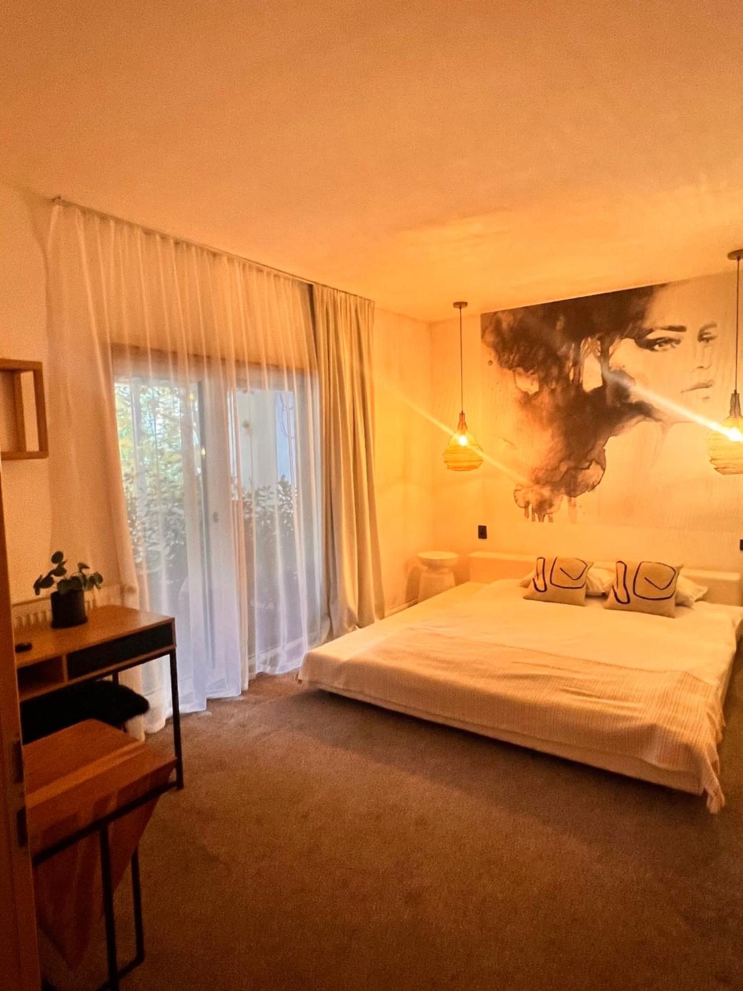 Shard Boutique Hotel-Adult Only 브라쇼브 외부 사진